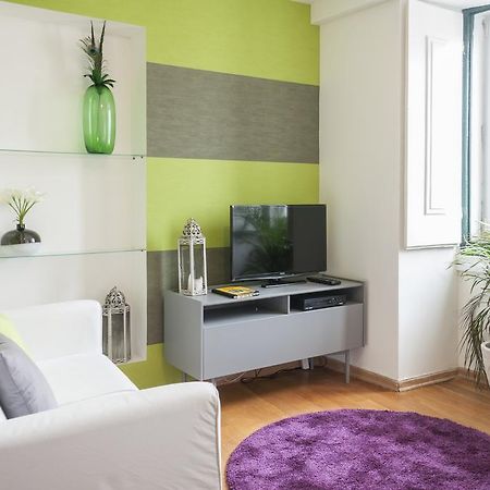 Contemporary Lisbon Apartment In Historical Chiado Экстерьер фото